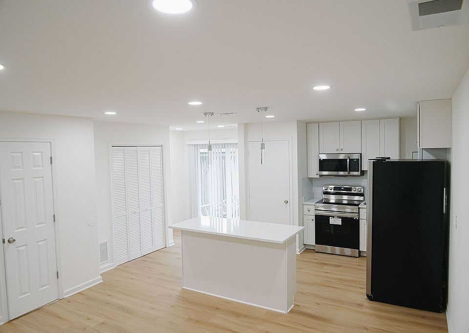 full living room dinning room and kitchen