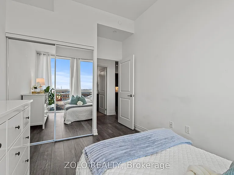 1050 Main St E #618 — Photo 28