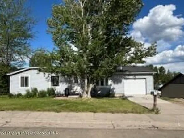 843 Columbine St, Craig, CO 81625
