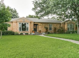 7627 Meadowhaven Dr, Dallas, TX 75254