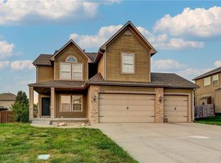 820 SW 36th St, Lees Summit, MO 64082