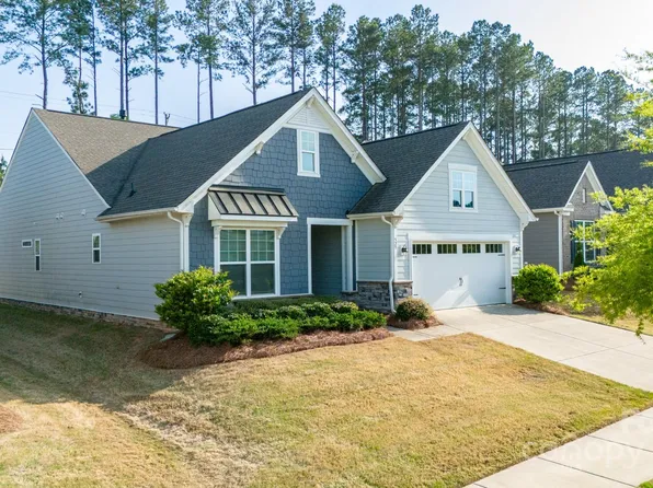 529 Cellini Pl #243, Mount Holly, NC 28120