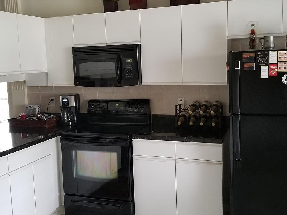 1st image of 9 Verwood Way