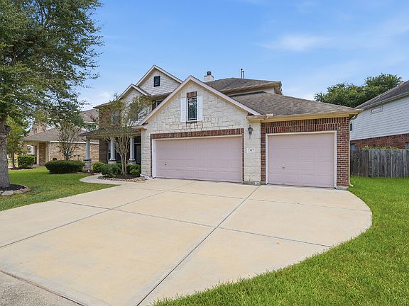 3rd image of 2117 Rushing Spring Dr