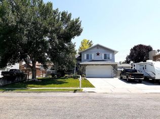 4896 S 3325 W, Roy, UT 84067
