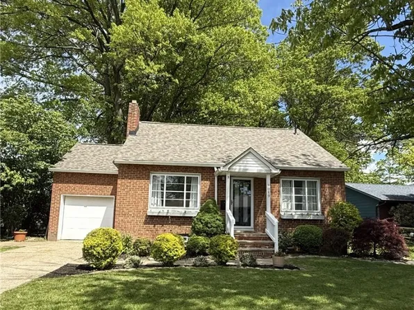 1089 Homestead Rd, South Euclid, OH 44121