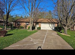 124 Meadow Ln S, Columbia, IL 62236