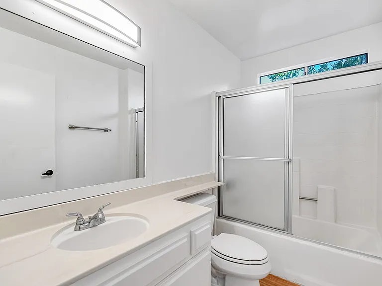 14455 Dickens St — Photo 18