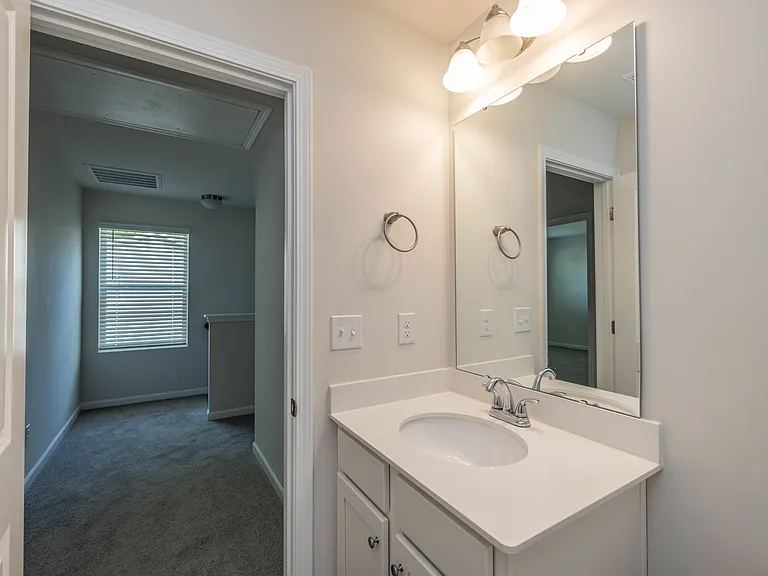 142 S Bell Ave #1 — Photo 33