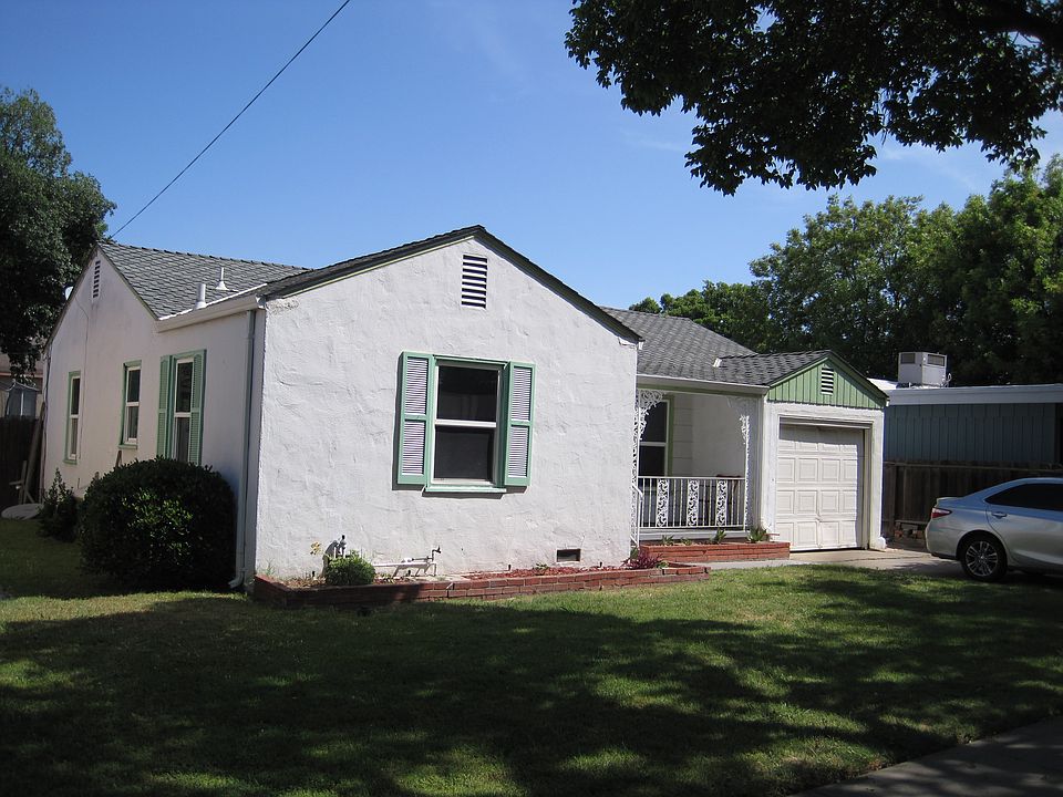 1st image of 1213 W Oak St
