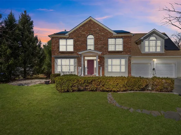 15 Bobrick Road, Poughkeepsie, NY 12601