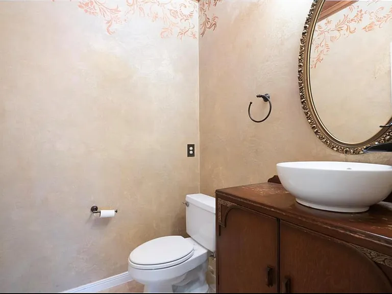 17422 Palisander Ct — Photo 20