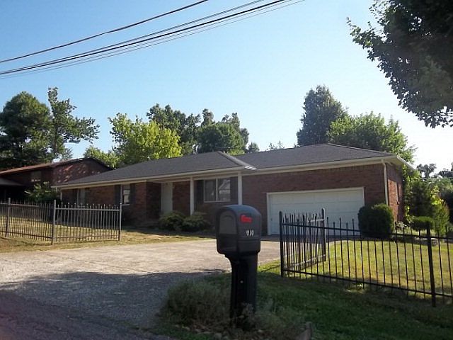 1st image of 1130 Woodlawn Trce