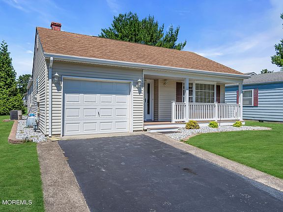 2nd image of 27 Santo Domingo Drive