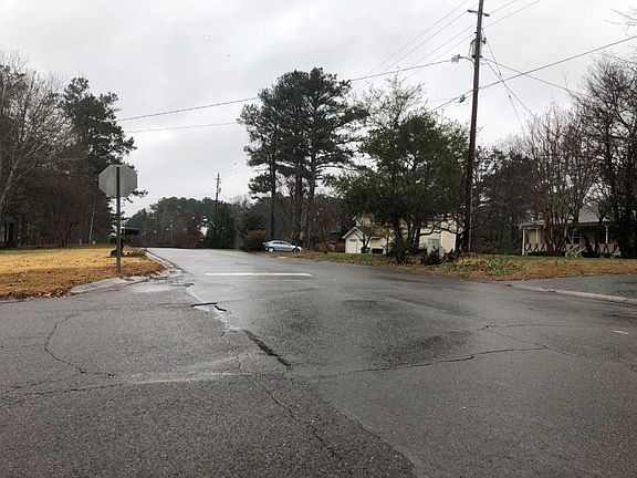4th image of 553 Rivercrest Dr