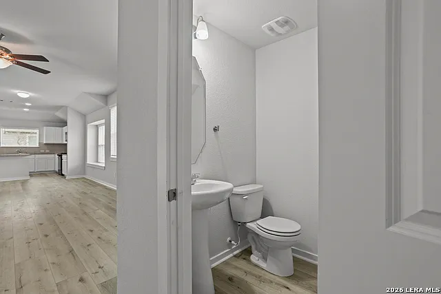 4837 Park Gln — Photo 16