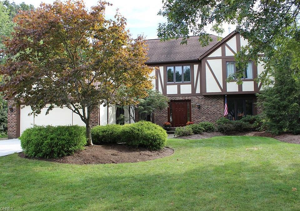 1st image of 28205 Southbridge Cir