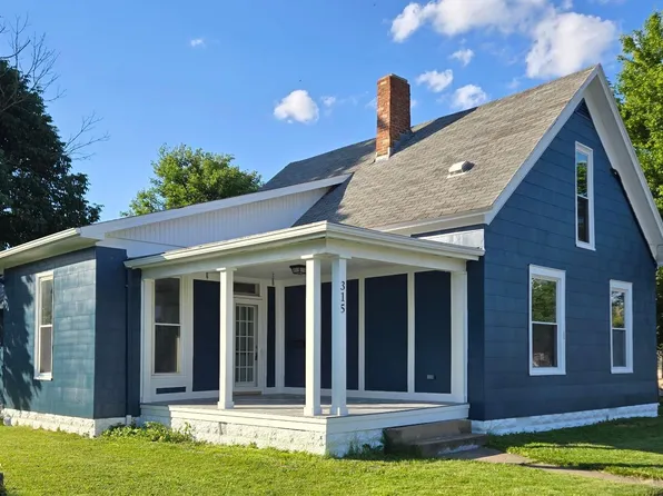 315 E Main St, Blanchester, OH 45107