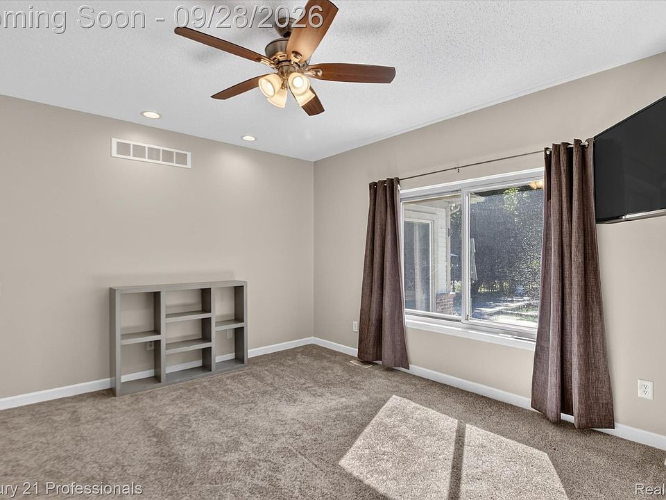 44409 James Ct, photo 21
