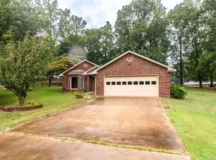 1618 Cedar Ridge Ln, Jonesboro, AR 72404