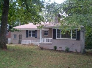 2761 Fairlee Dr, Decatur, GA 30032