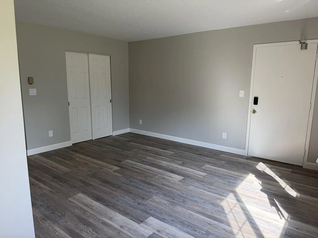 68 Ryder Ct — Photo 3
