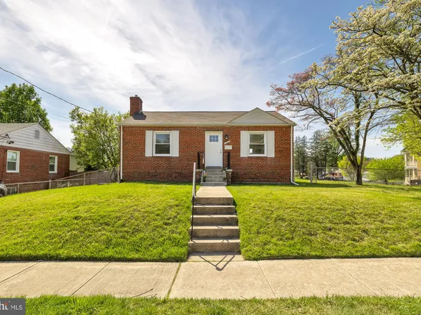 10814 Stella Ct, Kensington, MD 20895