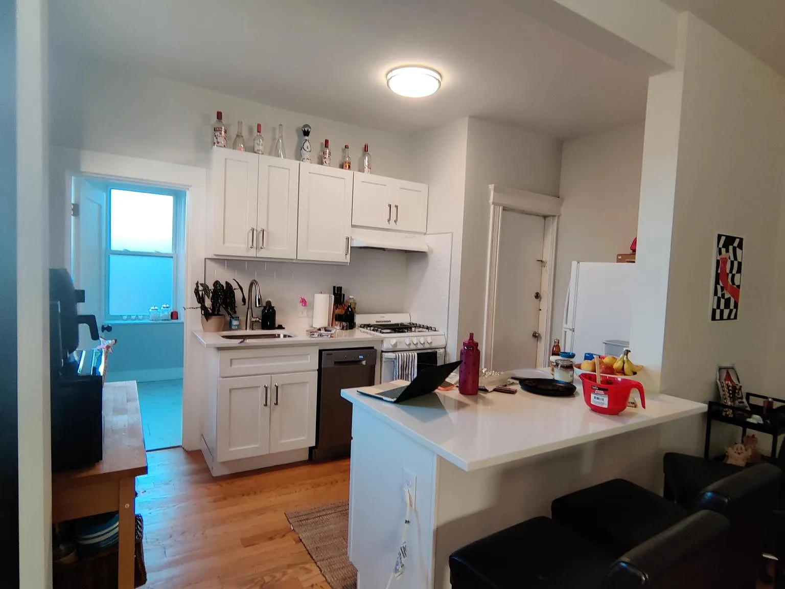 4 bed, 1650 sqft, $4,200 — Photo 4