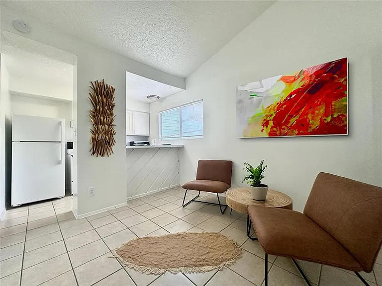 2410 Longview St — Photo 17