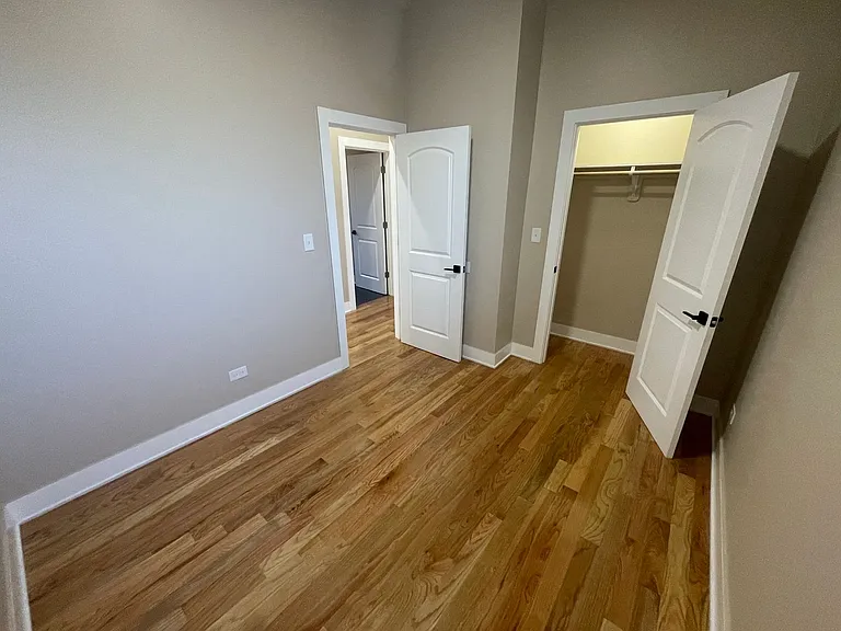 6342 S Elizabeth St #2 — Photo 8