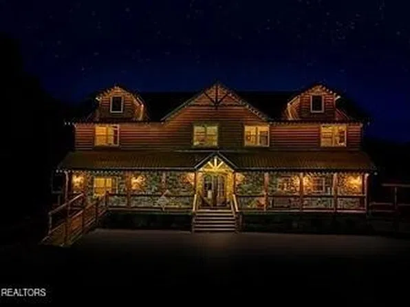 1175 Woodland Trek Ln, Sevierville, TN 37876