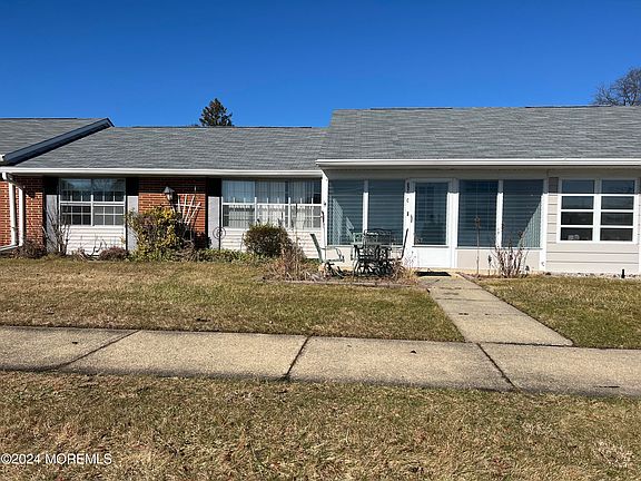 4th image of 697C Plymouth Drive
