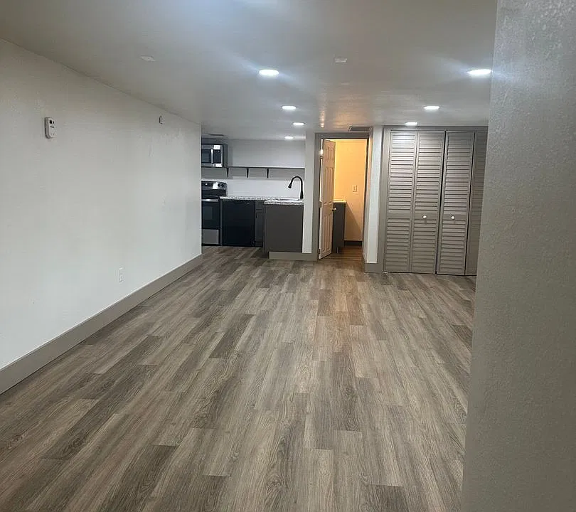 1115 N Yampa Ave #1
