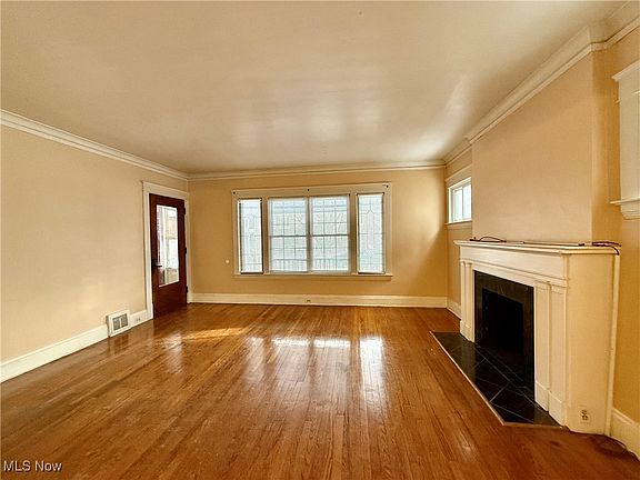4th image of 1208 Saint Charles Ave #1