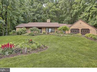 112 Sunnyfield Dr, Fleetwood, PA 19522
