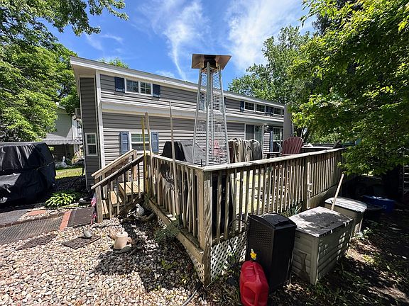 3rd image of 31514 Landing Dr