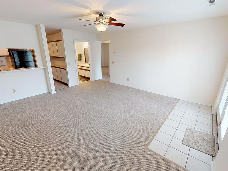 Muirfield Apartments — Photo 36