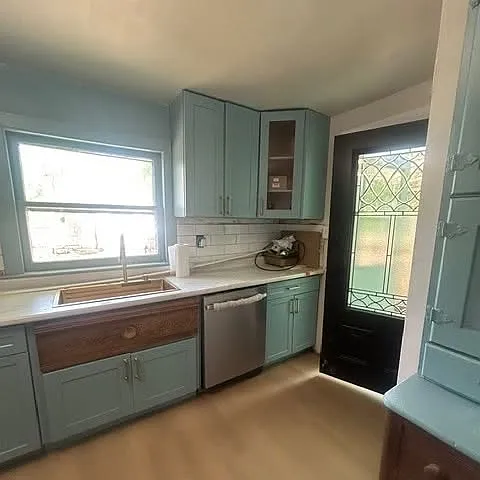 4 bed, 1495 sqft, $1,450 — Photo 1