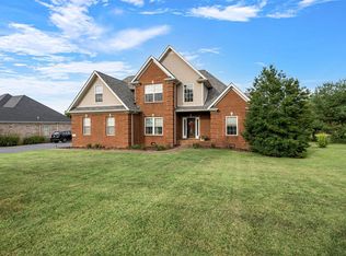 734 Hunters Run Ave, Bowling Green, KY 42104