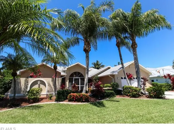 5314 Sands Blvd, Cape Coral, FL 33914