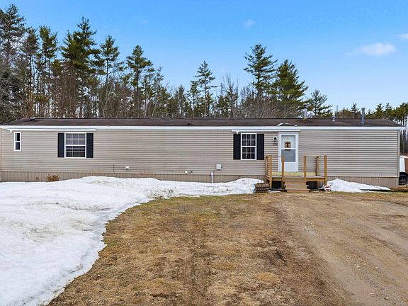 3rd image of 129 Salmon Falls Road