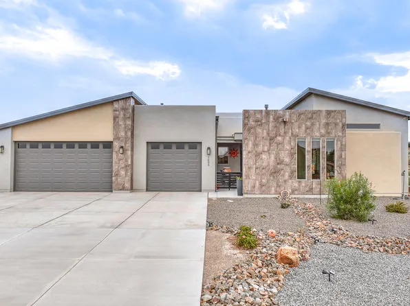 1605 Aztec Sun Ct SE, Rio Rancho, NM 87124