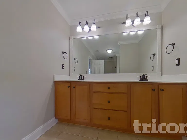 116 Arena Trl — Photo 11
