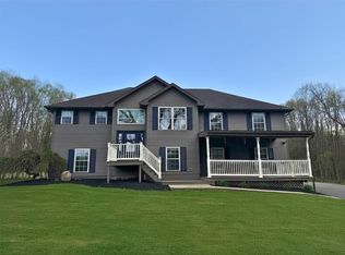 190 Pew Rd, Mercer, PA 16137