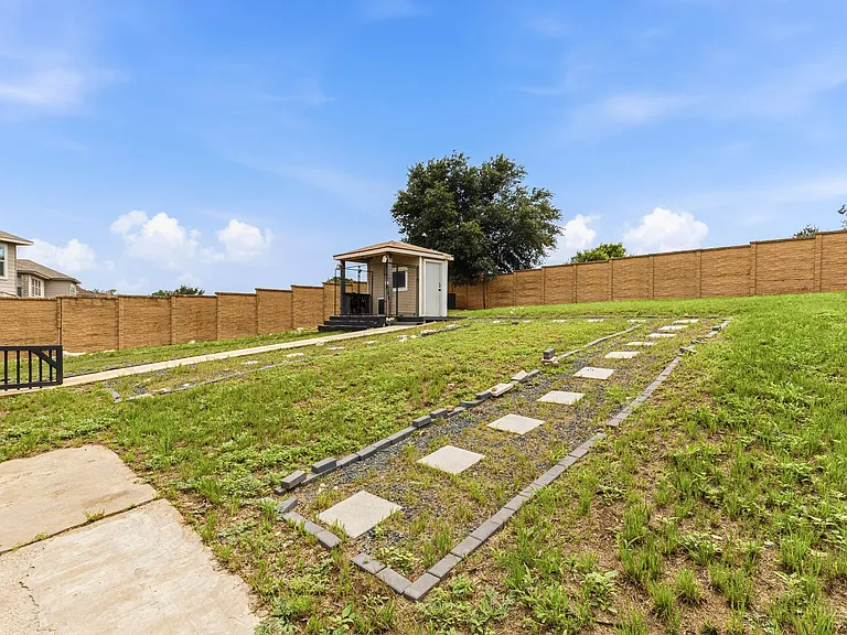 20803 Cape Coral — Photo 25
