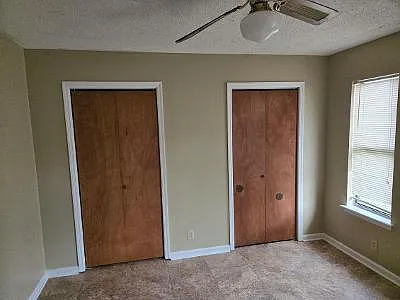 313 Sunnyside Dr — Photo 4