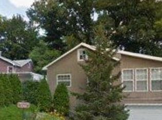 1719 N Eastman Rd, Edgerton, WI 53534