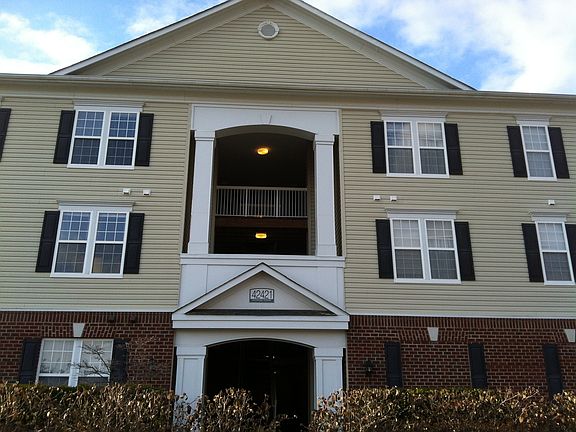 5th image of 42421 Rockrose Sq Unit 302
