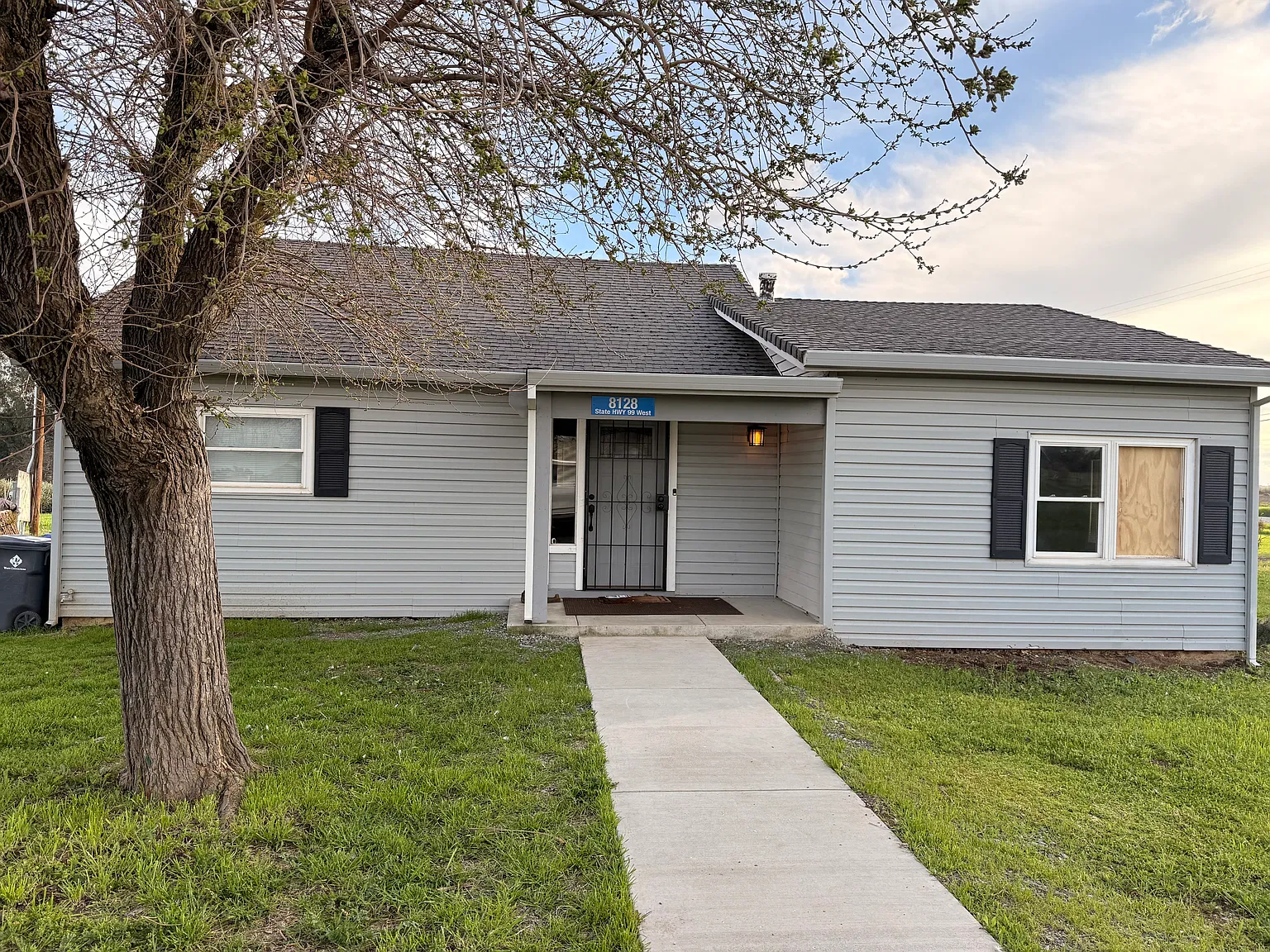 3 bed, 1292 sqft, $1,675 — Photo 2