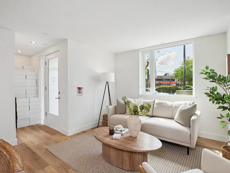 3572 Glen Dr — Photo 80
